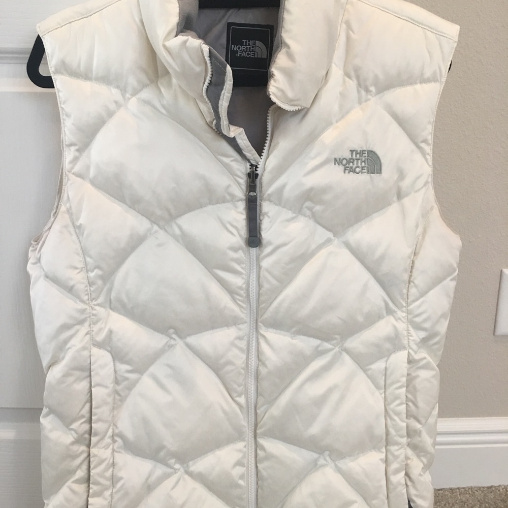 The North Face White Puffer Vest 550